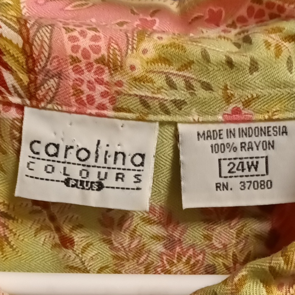 FINAL PRICE NWOT Carolina colours beautiful pink multi-colored s/s blouse 24W